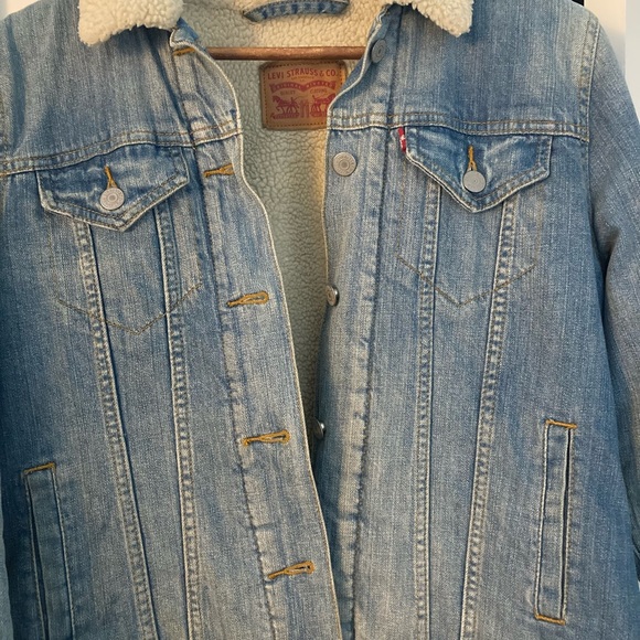 Levi’s Sherpa jean jacket size Small - Picture 7 of 9